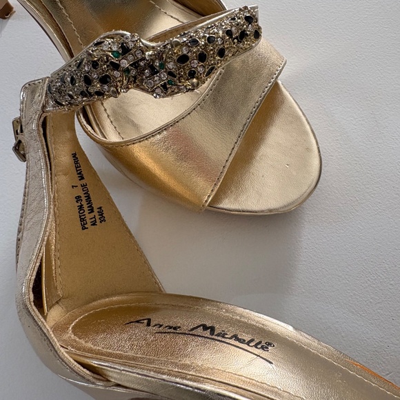 Shoes - Picture 3 of 3